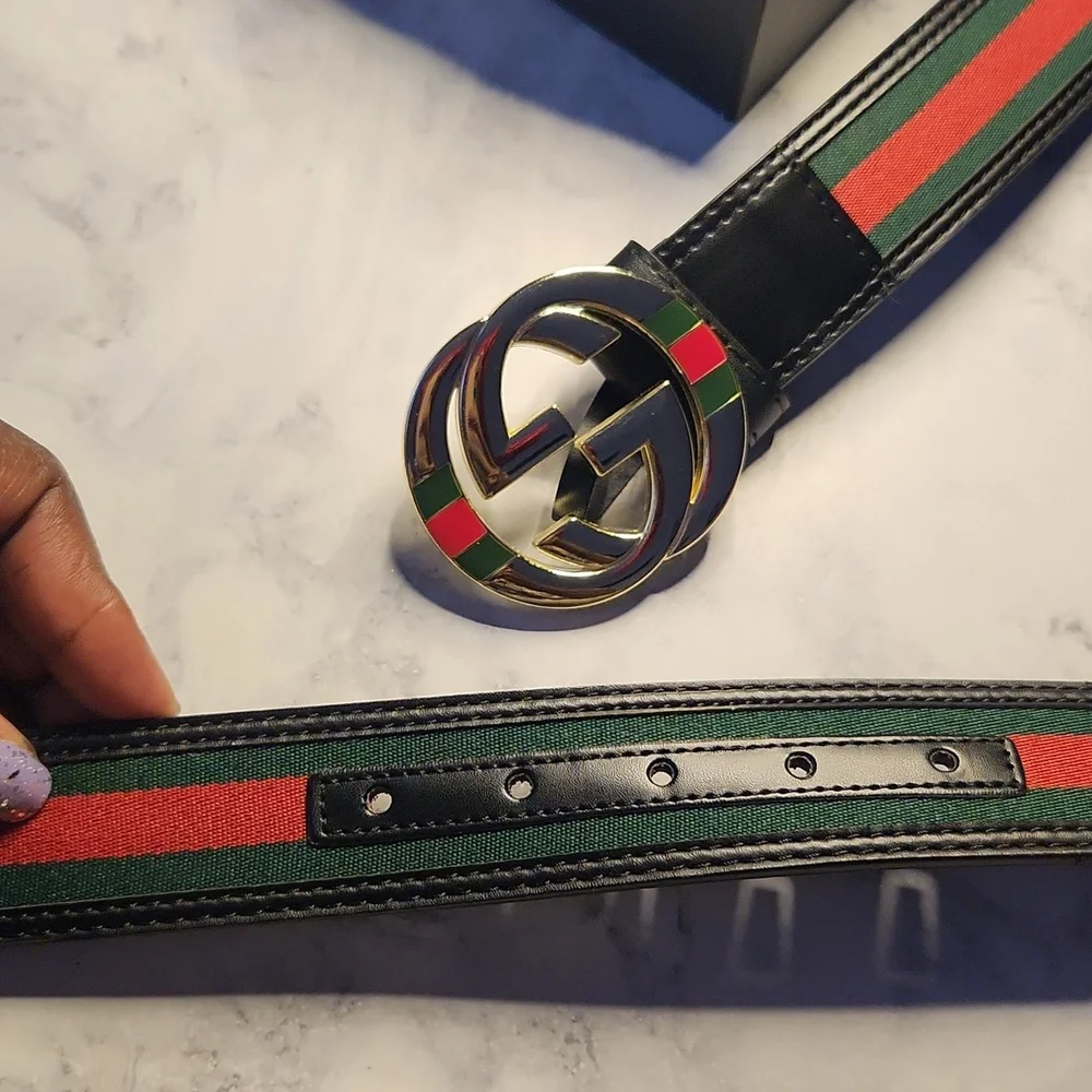 Gucci Black Leather Belt with Gold GG Buckle and Red-Green Stripe